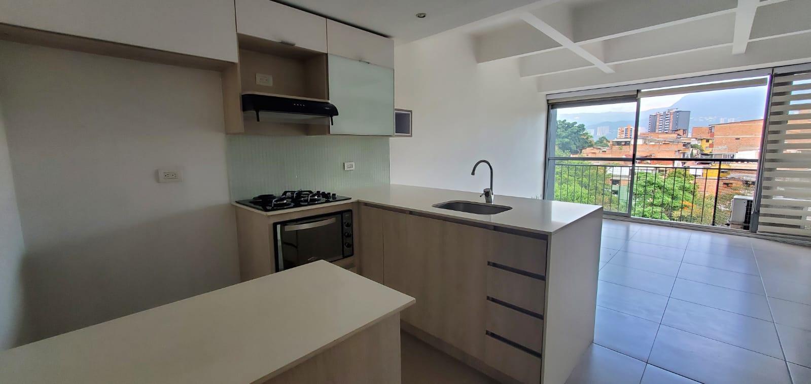 Apartamento en Loma de los Bernal — foto 2