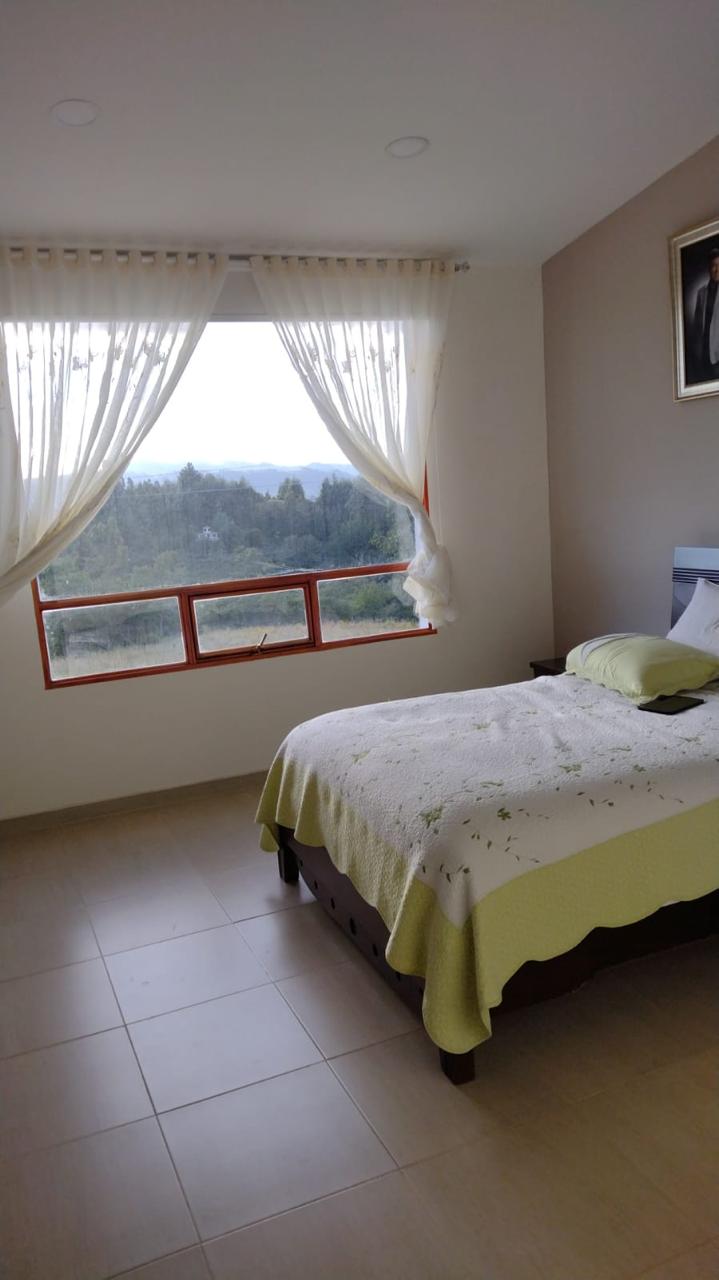 Finca de 13 fanegadas con casa nueva en Chiquinquirá — foto 6
