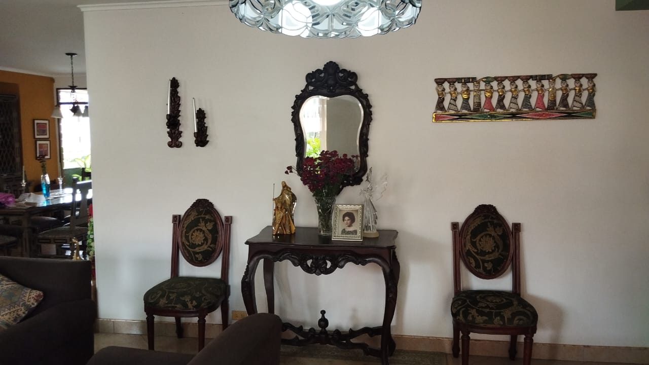Apto Laureles sector iglesia Sta Teresita — foto 4